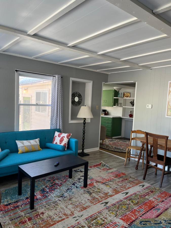 Rustic 2 Bedroom Boho Apartment Laramie Bagian luar foto